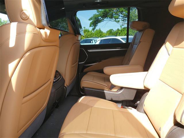 new 2026 Cadillac Escalade ESV car