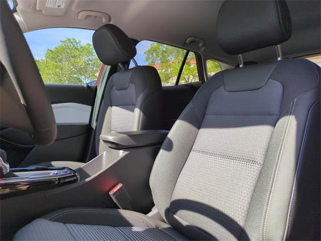 new 2025 Chevrolet Trax car, priced at $25,024