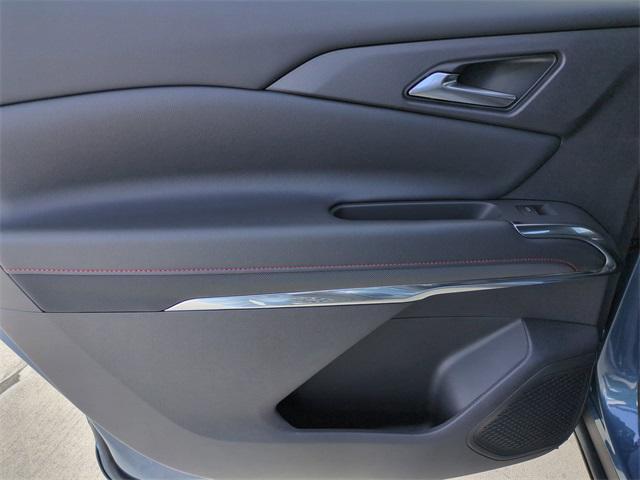new 2025 Chevrolet Traverse car, priced at $48,517