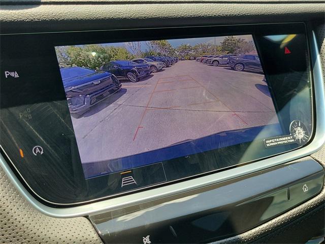 new 2025 Cadillac XT5 car, priced at $36,415