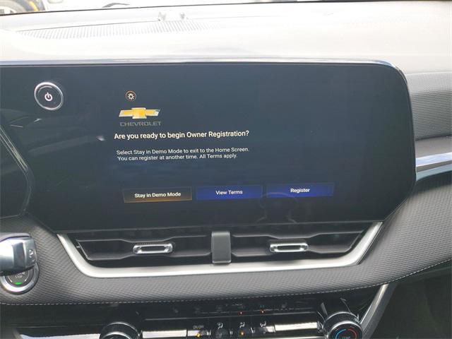 new 2026 Chevrolet Equinox car, priced at $27,929