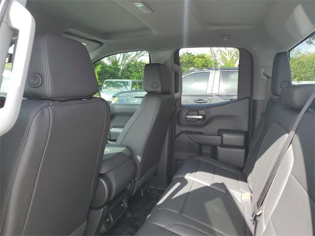 new 2025 GMC Sierra 1500 car, priced at $40,422