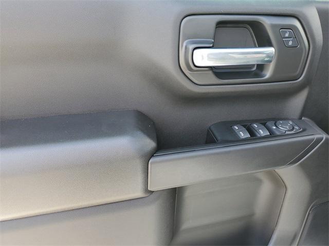 new 2025 GMC Sierra 1500 car, priced at $40,422