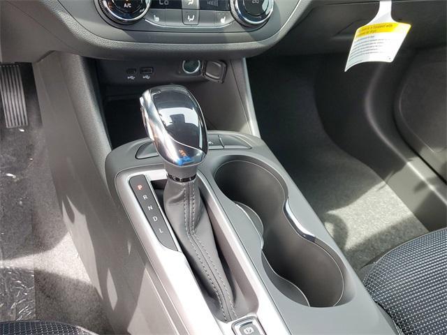 new 2025 Buick Envista car, priced at $26,200