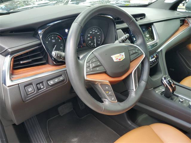 used 2024 Cadillac XT5 car, priced at $38,350