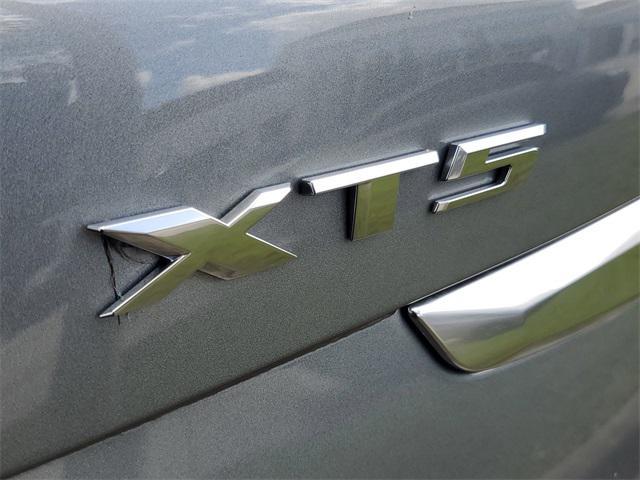 used 2024 Cadillac XT5 car, priced at $38,350