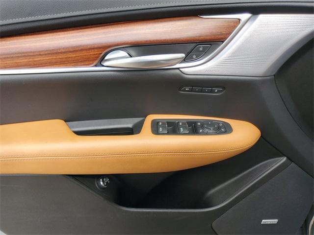 used 2024 Cadillac XT5 car, priced at $38,350