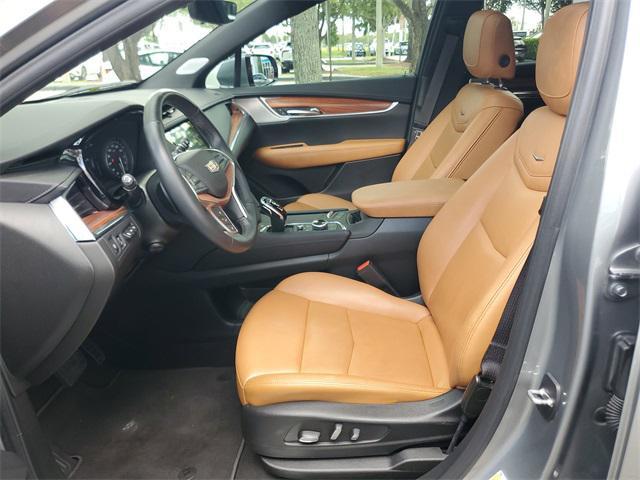 used 2024 Cadillac XT5 car, priced at $38,350