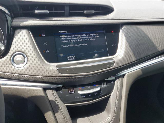 new 2025 Cadillac XT6 car, priced at $49,815