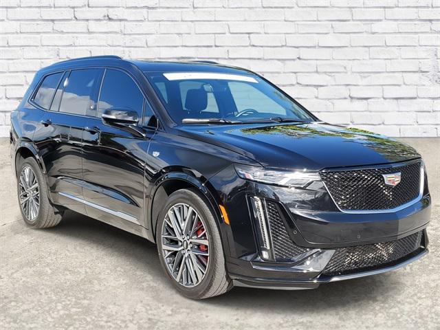 used 2022 Cadillac XT6 car, priced at $38,899