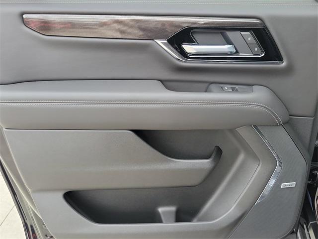 new 2025 GMC Yukon XL car, priced at $74,202