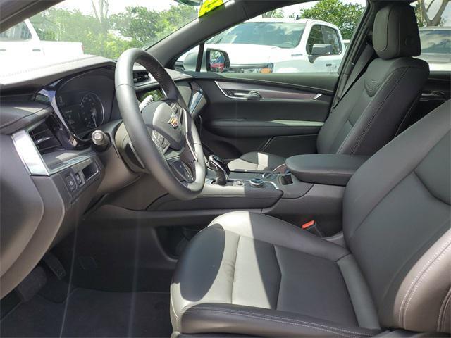 new 2024 Cadillac XT5 car, priced at $39,761