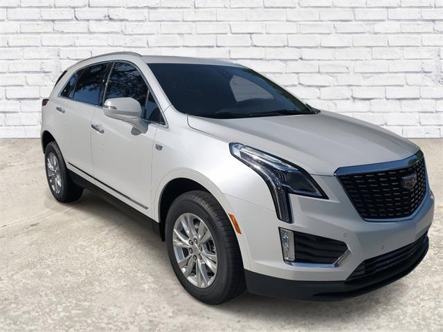 new 2025 Cadillac XT5 car, priced at $45,915