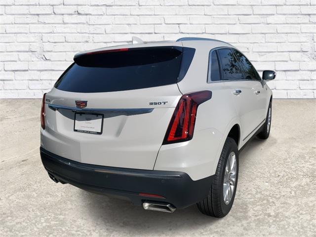 new 2025 Cadillac XT5 car, priced at $45,915