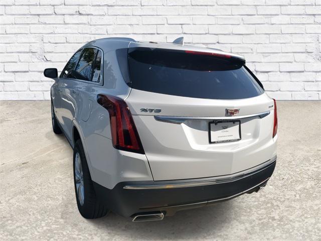 new 2025 Cadillac XT5 car, priced at $45,915