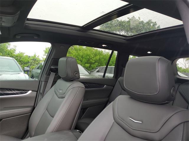 new 2025 Cadillac XT6 car, priced at $59,415