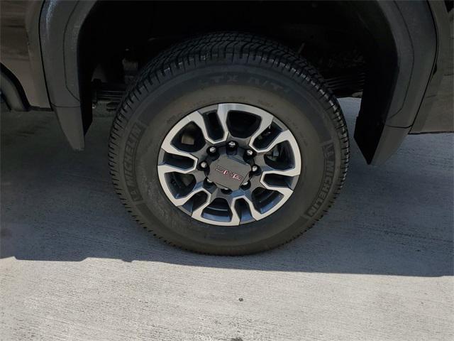 new 2025 GMC Sierra 2500 car, priced at $70,635