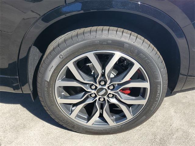 new 2025 Cadillac XT6 car, priced at $74,665