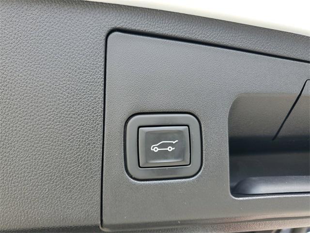 used 2021 Cadillac XT4 car, priced at $25,499