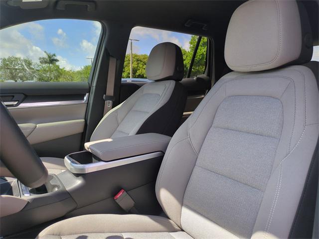 new 2025 GMC Terrain car, priced at $28,876