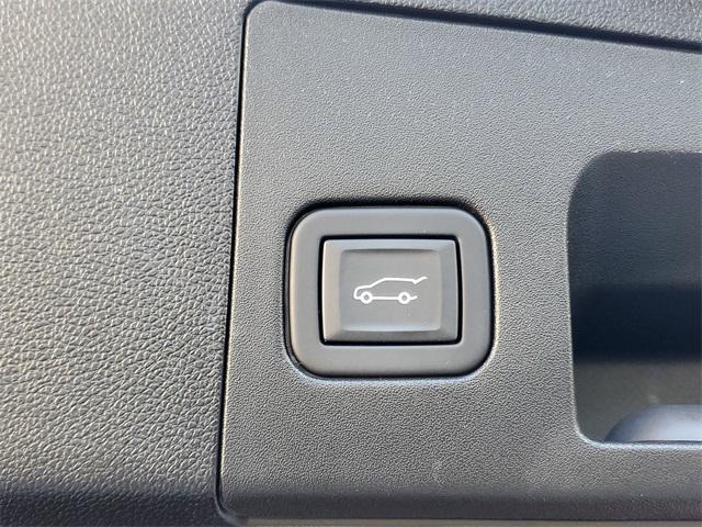 used 2024 Cadillac XT4 car, priced at $31,750