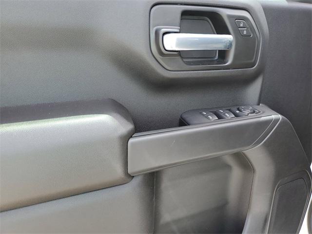 new 2025 Chevrolet Silverado 1500 car, priced at $36,301