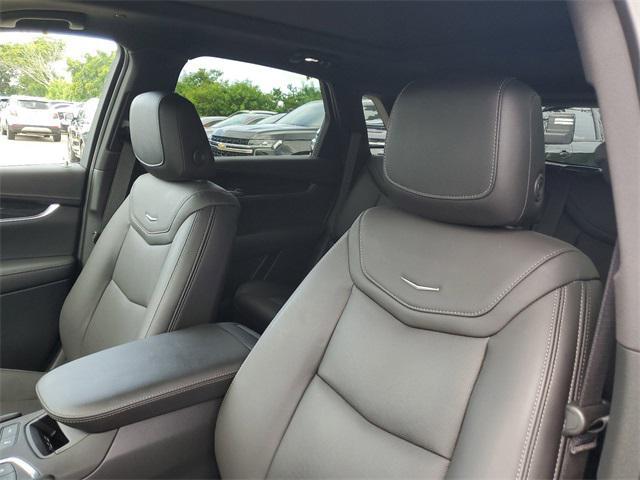 used 2021 Cadillac XT5 car, priced at $33,699