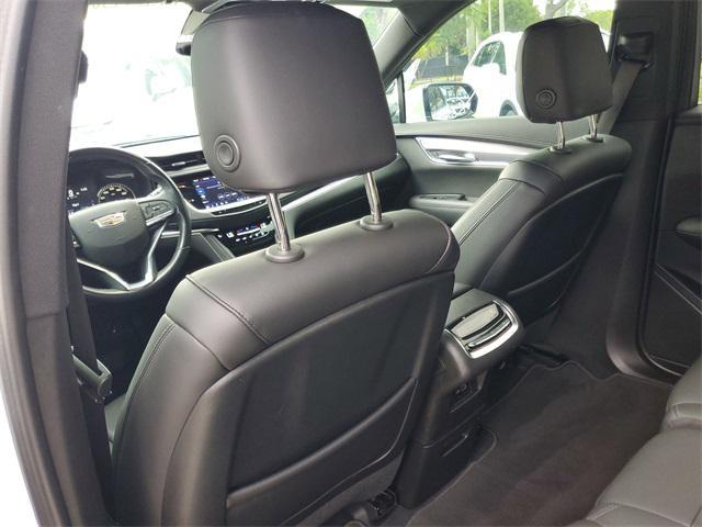 used 2023 Cadillac XT6 car, priced at $30,898