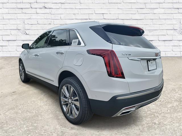 new 2025 Cadillac XT5 car, priced at $55,490