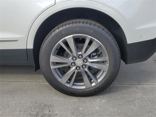 new 2026 Cadillac XT5 car, priced at $57,319