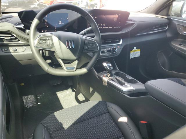 new 2025 Buick Envista car, priced at $26,753