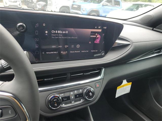 new 2025 Buick Envista car, priced at $26,753