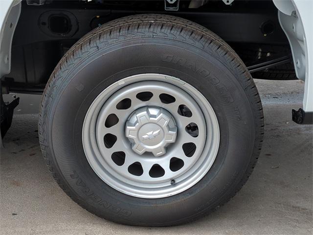 new 2025 Chevrolet Silverado 1500 car, priced at $30,957