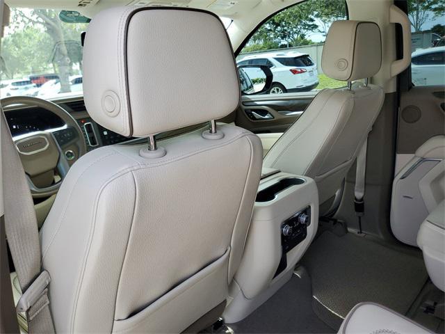 used 2022 GMC Yukon car, priced at $54,222