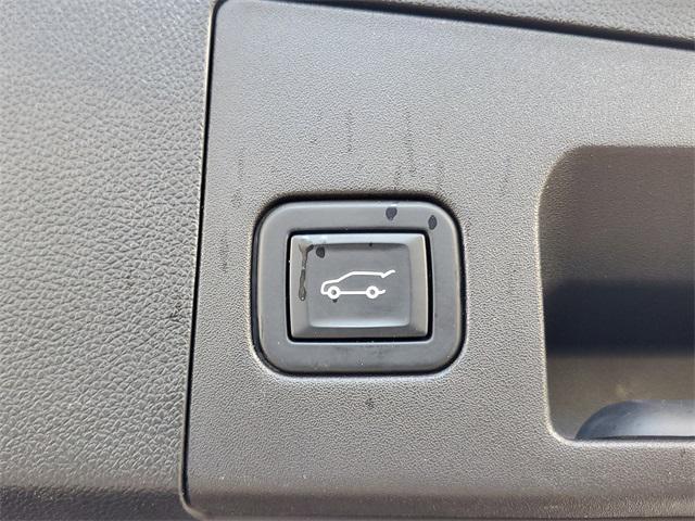 used 2022 Cadillac XT4 car, priced at $26,980