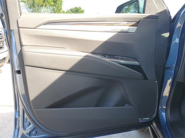 new 2026 Cadillac Escalade ESV car