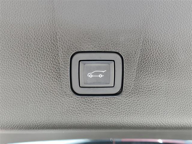 used 2023 Chevrolet Traverse car, priced at $30,950