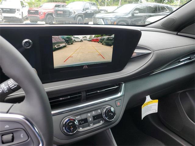 new 2025 Buick Envista car, priced at $25,740