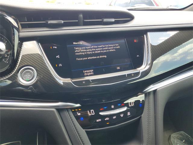 new 2025 Cadillac XT6 car, priced at $64,465