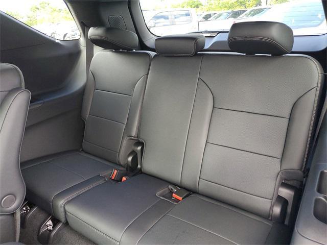 new 2026 Chevrolet Traverse car, priced at $57,319