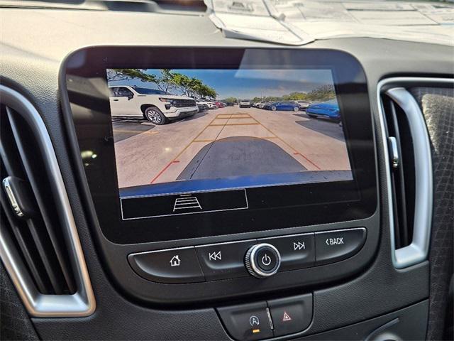 new 2025 Chevrolet Malibu car, priced at $27,420