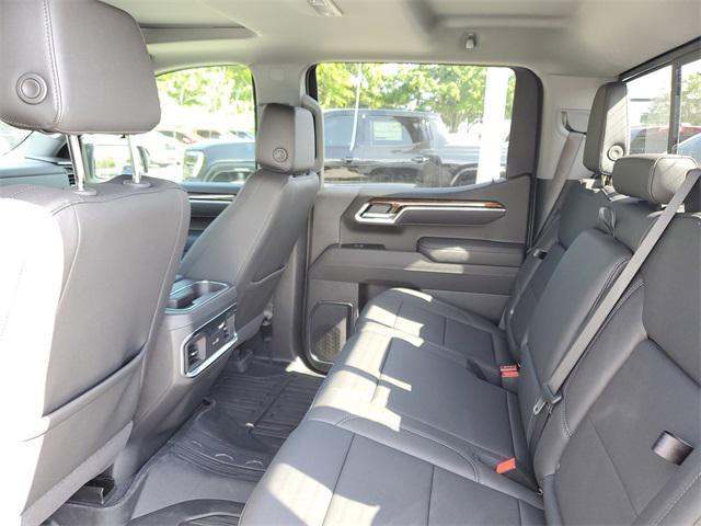 new 2025 GMC Sierra 1500 car, priced at $62,077