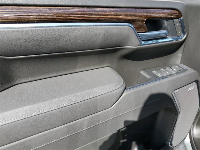new 2025 GMC Sierra 1500 car, priced at $62,077