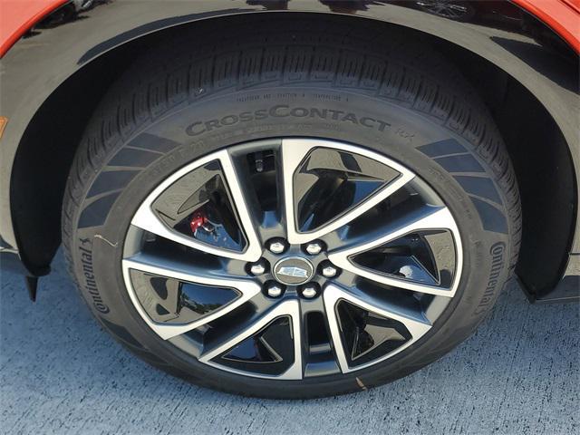 new 2025 Cadillac OPTIQ car, priced at $55,914