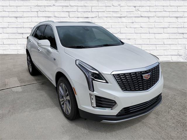 new 2025 Cadillac XT5 car, priced at $52,215
