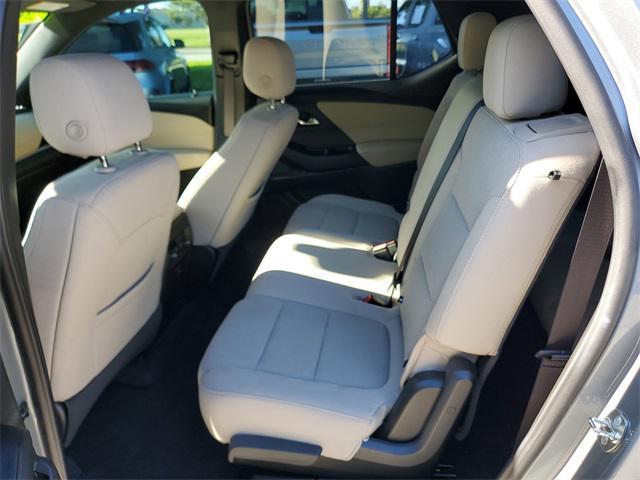 used 2023 Chevrolet Traverse car, priced at $25,799