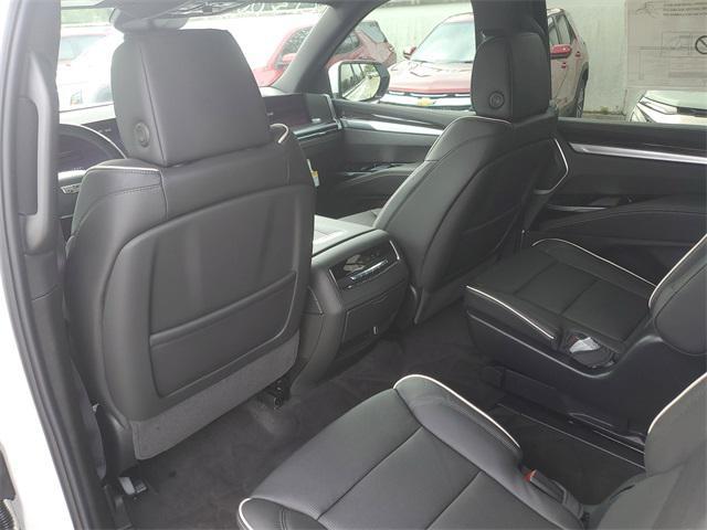 new 2025 Cadillac Escalade ESV car