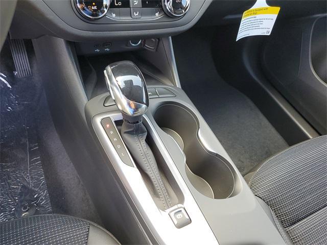 new 2025 Buick Envista car, priced at $27,280