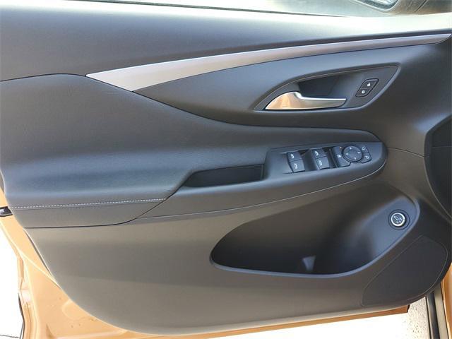 new 2025 Buick Envista car, priced at $27,280