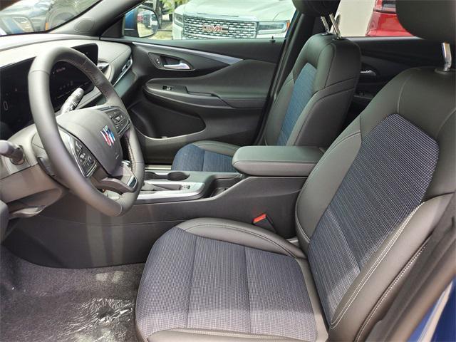 new 2025 Buick Envista car, priced at $26,685